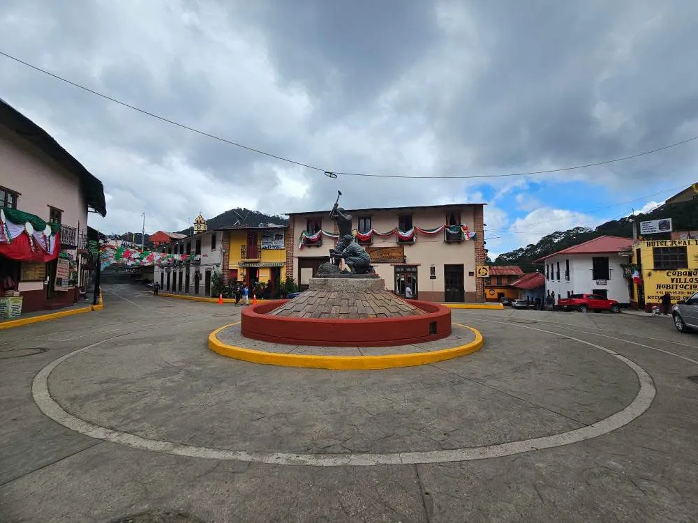 Plaza principal de Pinal de Amoles